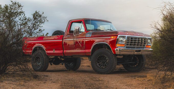 Intérieur de Restomod élégant pour ce Ford F-250 1978