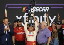 Allgaier remporte son premier titre en dépassant Hill et Custer.