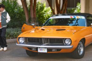 Barracuda 1973 custom pilotée par Lando Norris à Austin F1 en vente sur eBay