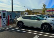 Costco se lance à nouveau dans les stations de recharge pour véhicules électriques