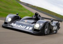 Découvrez enfin la Porsche Le Mans Racer sur la piste