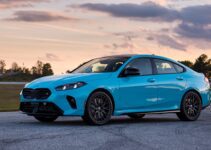 La BMW M235 Gran Coupe 2025 : un 'M2' différent.