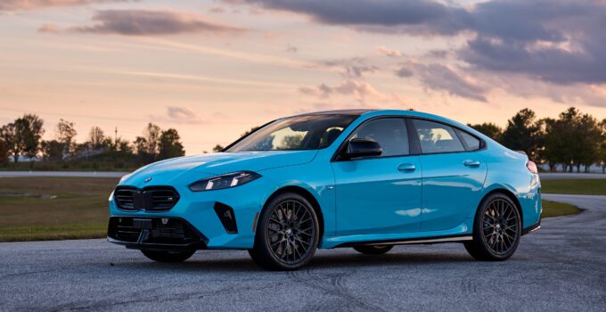 La BMW M235 Gran Coupe 2025 : un 'M2' différent.