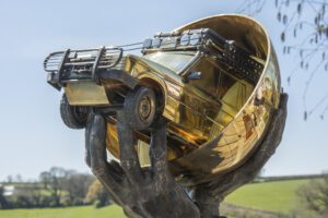 Les trophées du Camel Trophy sont des œuvres d'art détaillées et ridiculement précises