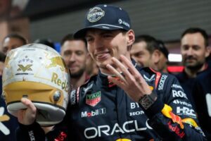 Verstappen atteint un nouveau niveau avec son quatrième titre mondial consecutif F1