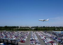 Vols de voitures de luxe dans les parkings d'aéroports: millions perdus