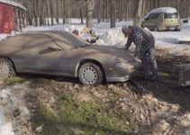 Premier lavage Nissan 240SX après 30 ans en grange