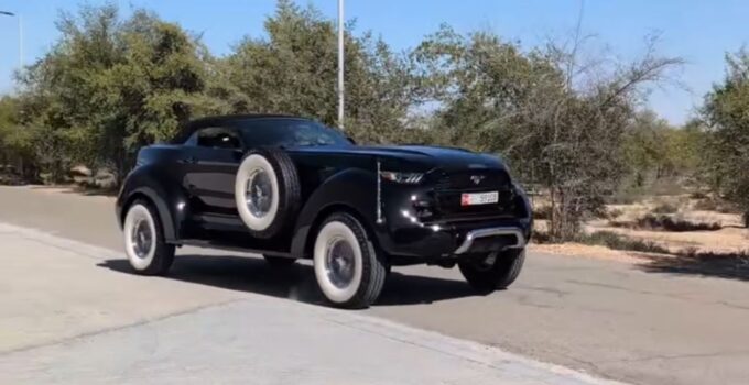 Le plus grand Ford Mustang du monde est en fait un Ram Truck, et plus encore