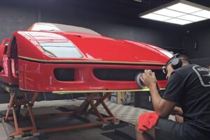 Rénovation Ferrari F40 30 jours, $10,000 : le résultat