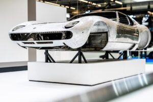 Lamborghini refuse de fabriquer des voitures de continuation car l'histoire est sacrée.