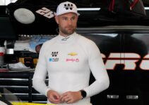 Shane van Gisbergen, star de la NASCAR Cup, indemne après un accident sur un circuit en Nouvelle-Zélande