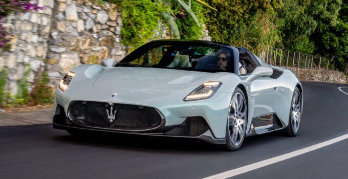 Stellantis remet en question l'investissement de 1.5B$ de Maserati dans l'électrique