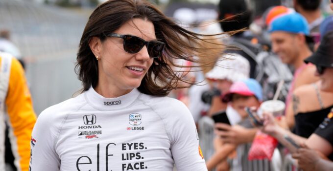 Katherine Legge, première femme en NASCAR Cup en 7 ans