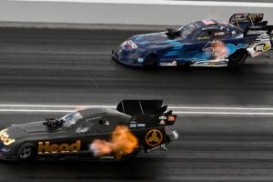 Pilote NHRA insulté par les pubs d'IndyCar : "Fastest Racing on Earth"