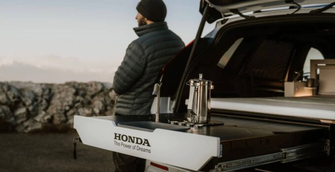 Transformation pratique du Honda CR-V en camper : le Dream Pod.